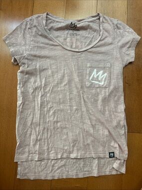 Mammoth Women's Short Sleeve Pocket Tee in Light Blush Pink